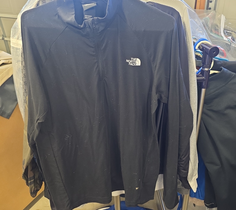 The North Face Black Lightweight Quarter-Zip Pullover